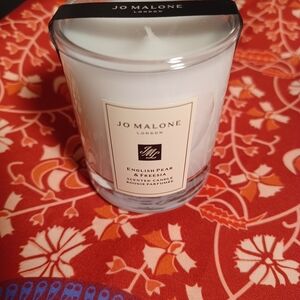 Jo Malone English Pear & Freesia White Scented Candle 65gm/2.2 Ounce Bougie
